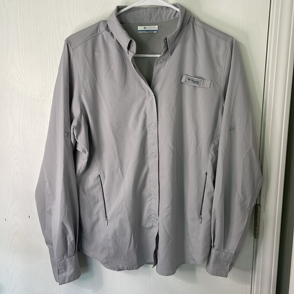 Columbia Tops - Columbia PFG Omni-Shade Light Weight Light Gray Clip Button-Up Shirt Size Small